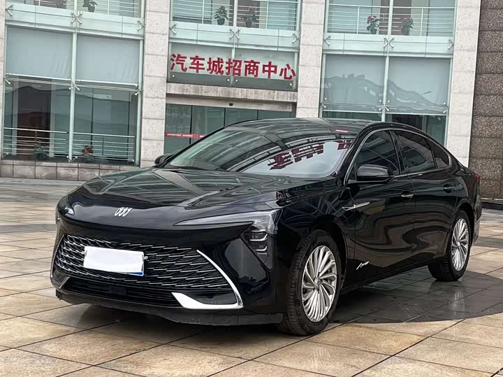 LaCrosse 2025 28T Platinum Edition