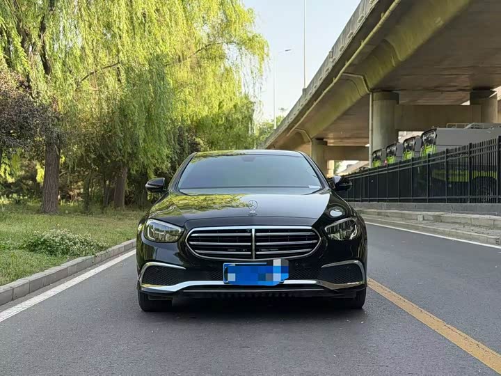Mercedes-Benz E-Class 2021 E 300 L Fashion Model