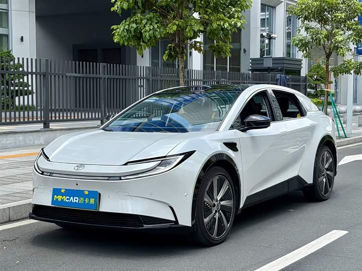 Toyota bZ5 2025 550 PRO Smart Travel Edition