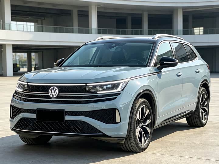 Tavendor 2023 380TSI 4Motion R-Line First Edition