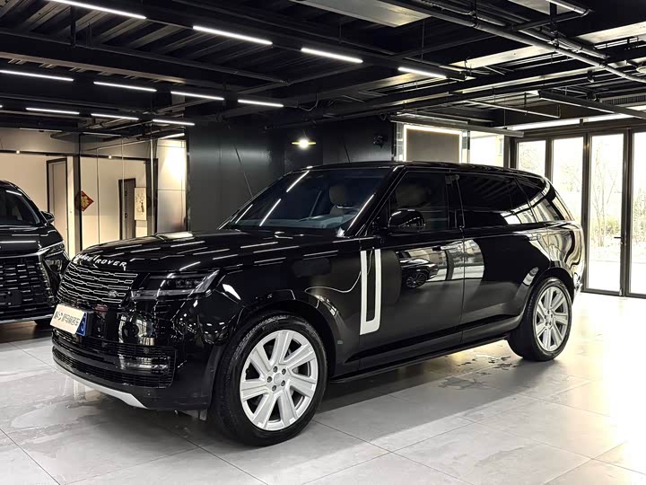 Range Rover 2024 3.0 L6 400PS Creation Extended Edition