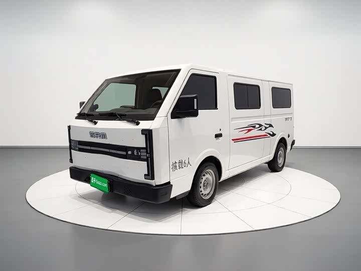 Xinyuan E3L 2024 standard 6-seater bus