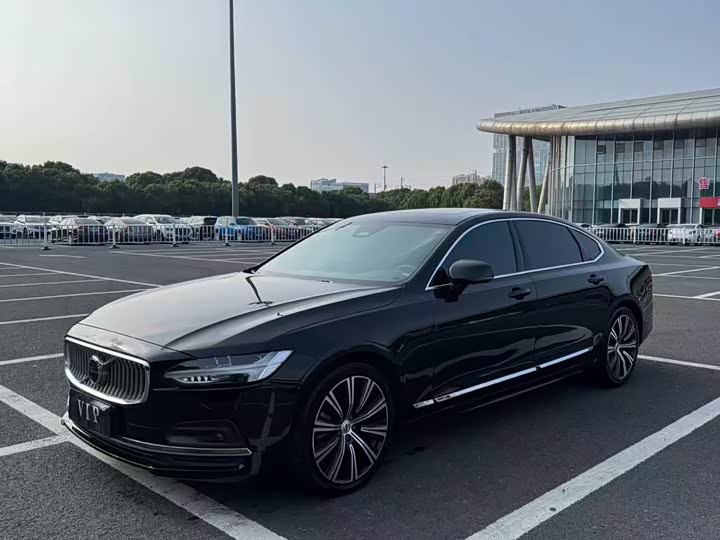 Volvo S90 2024 B5 Zhiya Luxury Edition