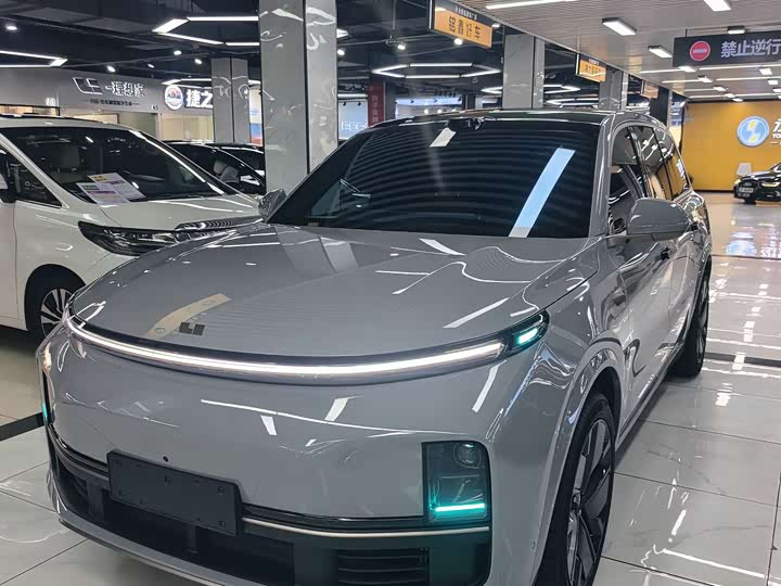 Ideal L9 2025 Ultra smart refresh version