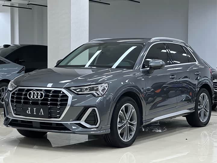 Audi Q3 2023 35 TFSI Fashionable and Dynamic (1.4T)