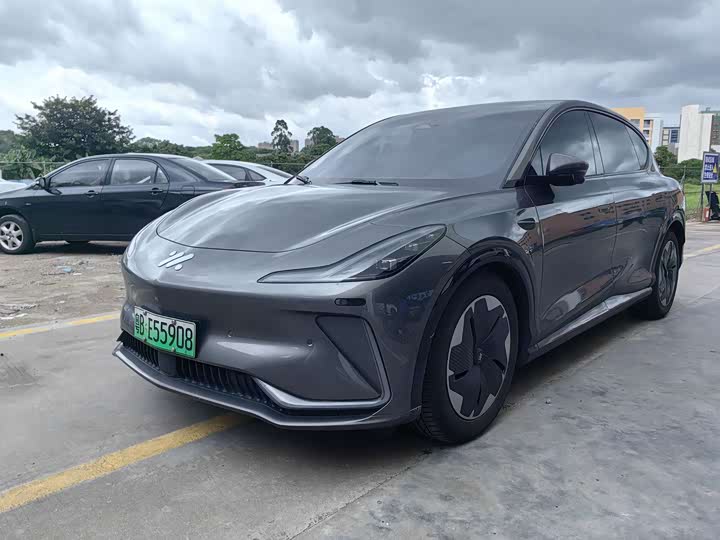 Zhiji LS7 2023 90kWh Elite rear-wheel drive version