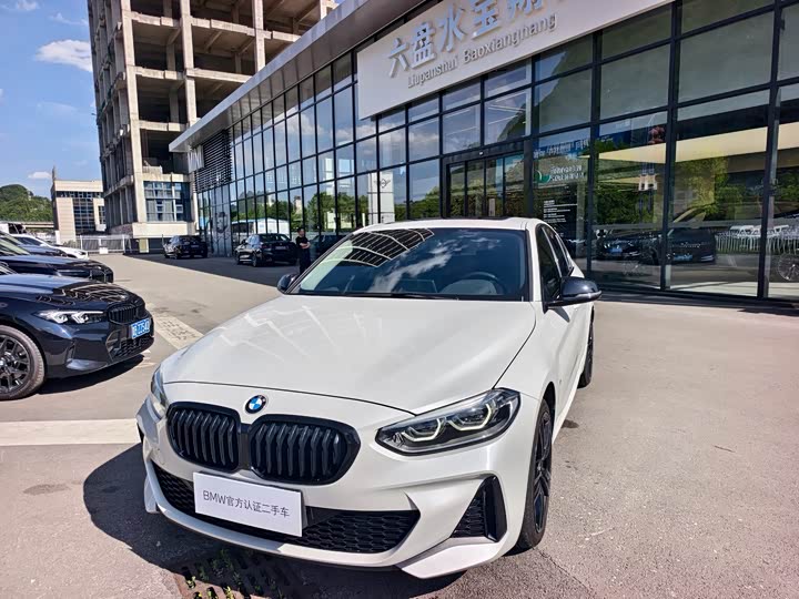 BMW 1 Series 2023 125i M Sports Night Edition