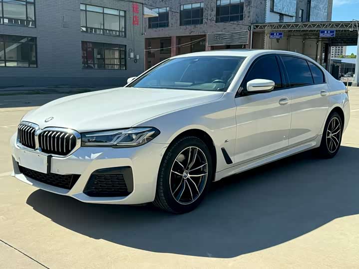 BMW 5 Series 2022 Facelift II 525Li M Sport Package
