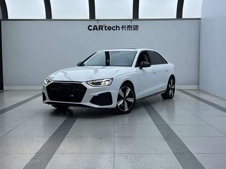Audi A4L 2022 40 TFSI luxury and dynamic model
