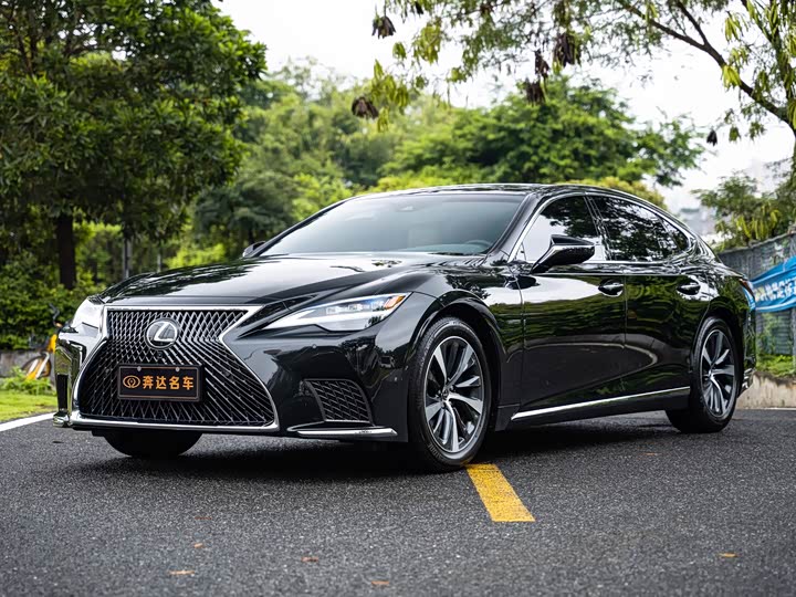 Lexus LS 2023 500h Excellence Edition