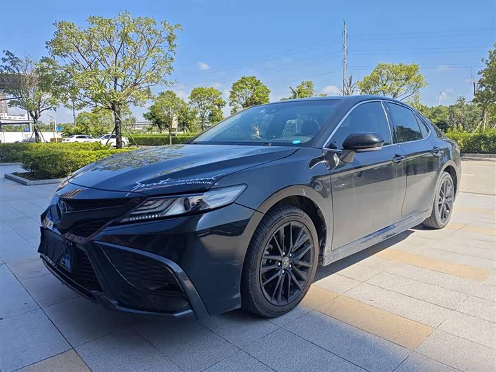 Camry 2022 2.0S Knight Edition