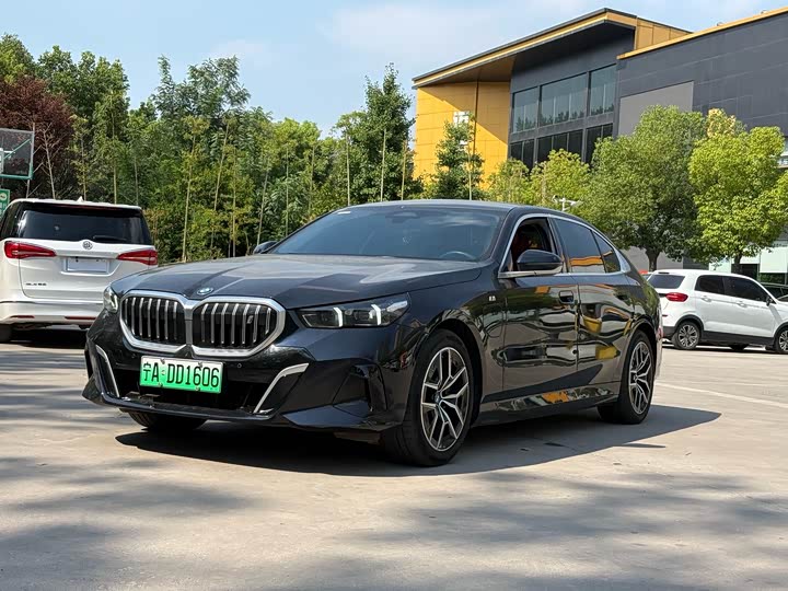 BMW i5 2025 eDrive 35L M Sport Package