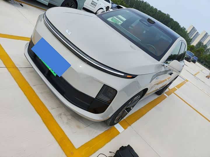 Ideal L6 2025 Max smart refresh version