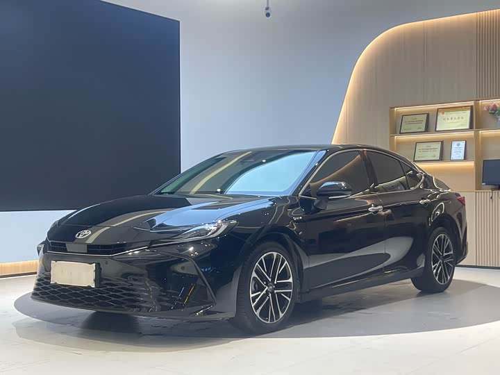 Camry 2024 Hybrid 2.0HG Premium Edition