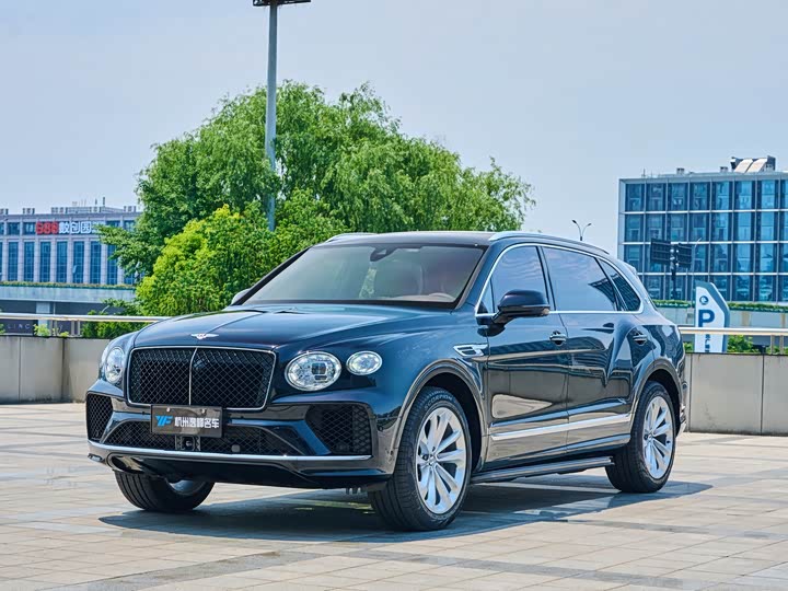 Bentayga 2024 4.0T V8 long wheelbase version