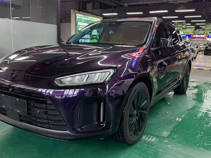Wenjie M5 2022 extended range four-wheel drive performance version