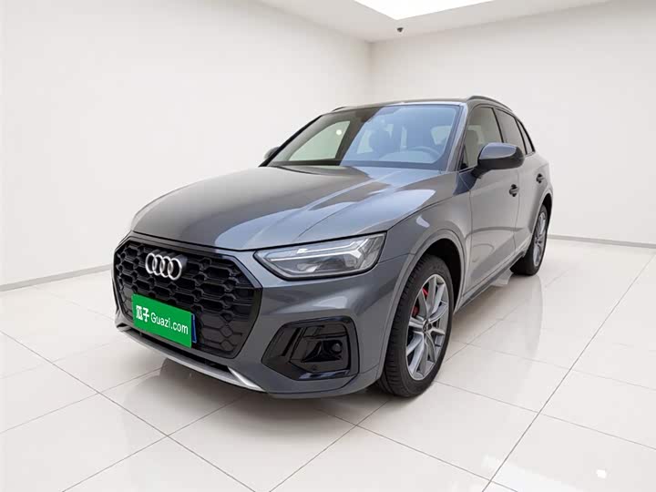 Audi Q5L 2022 40T fashionable and dynamic model