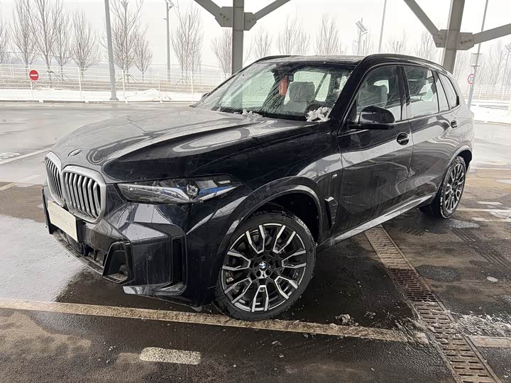 BMW X5 2025 xDrive40Li M Sport Night Package