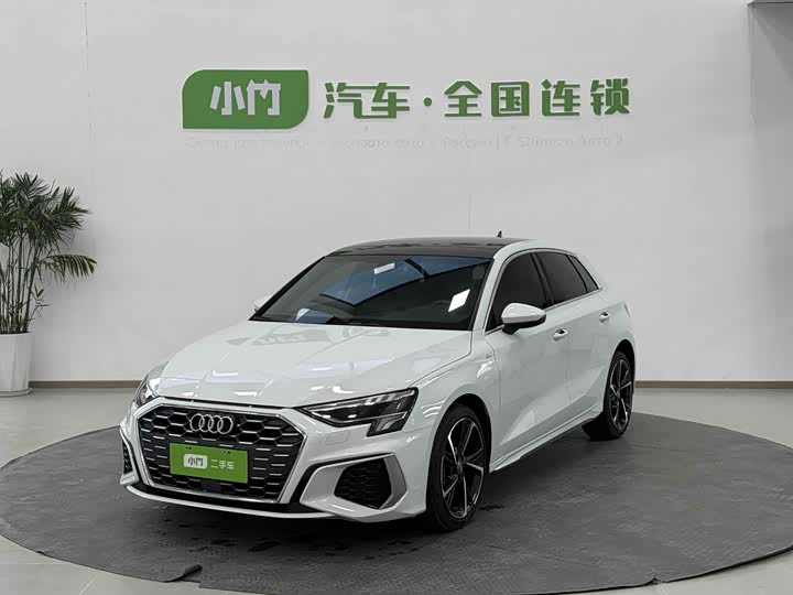 Audi A3 2022 Sportback 35 TFSI stylish and sporty