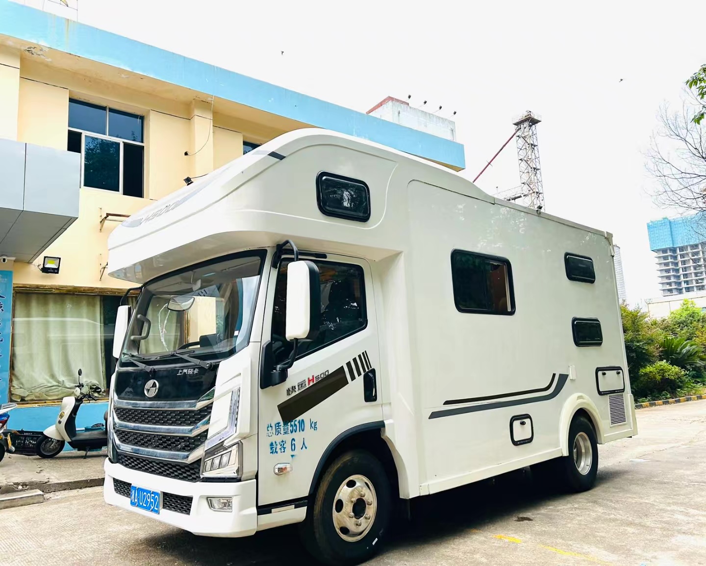 Leapfor H500 light truck in 2023