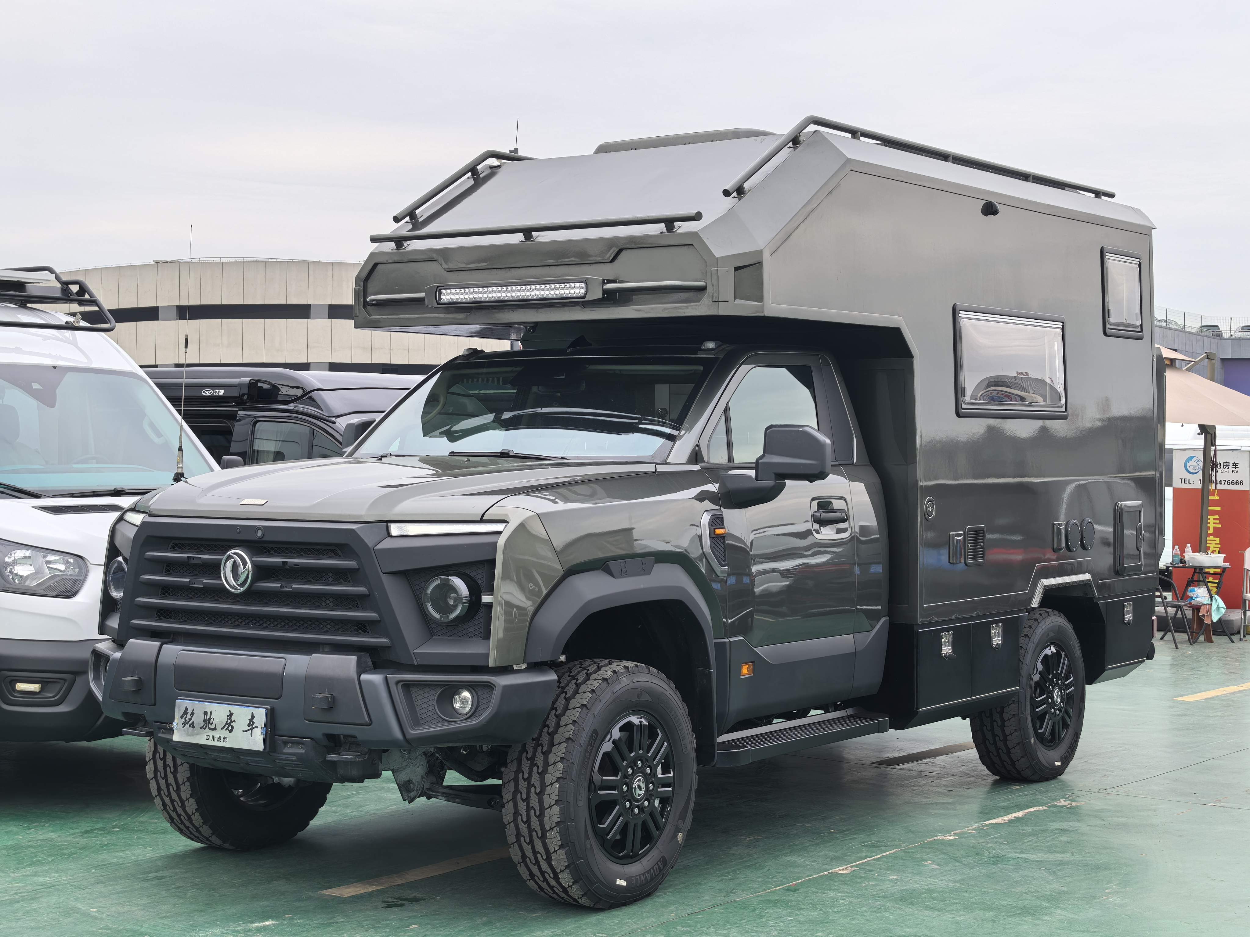 Traveled to the United States in July 23 to travel to the United States Sagitar Yewan S600 four-wheel drive off-road RV