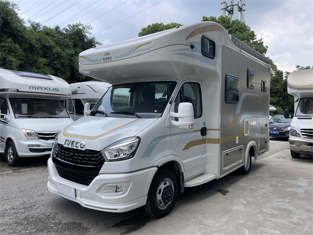 2022 Longcui Kaige C620 Iveco Wolfson C-type RV