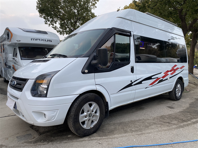 19 Ford Qubee B-type RVs
