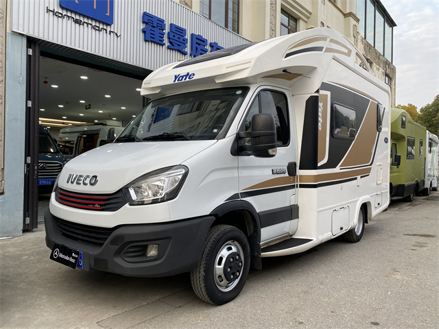 21 Ivecoat HT RVs
