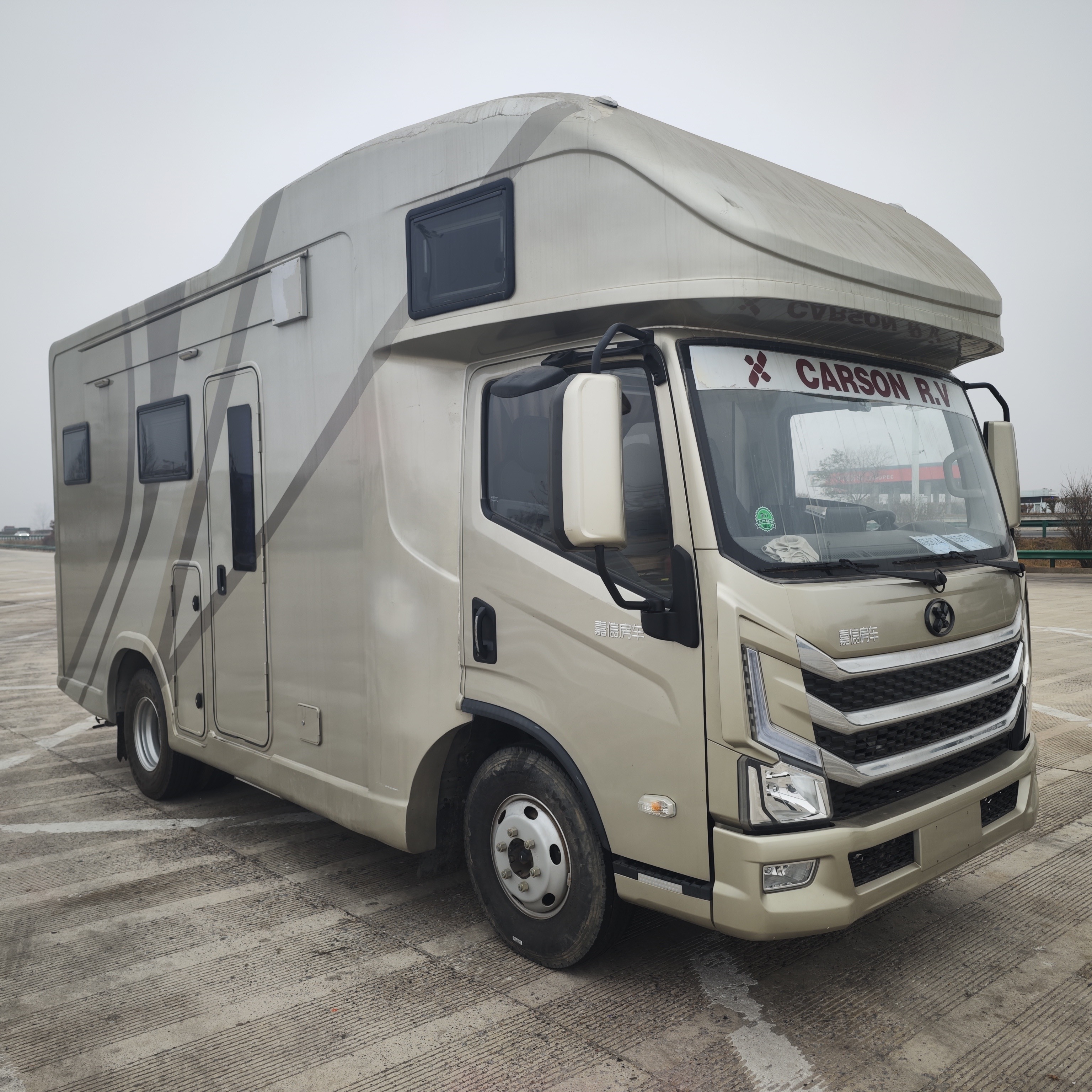 24 years H500 light truck RV